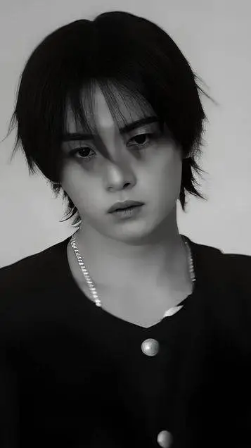 ai character: ~Lee Know~ background