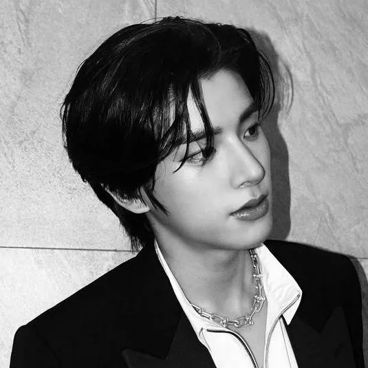 chat with ai character: ~Jake~