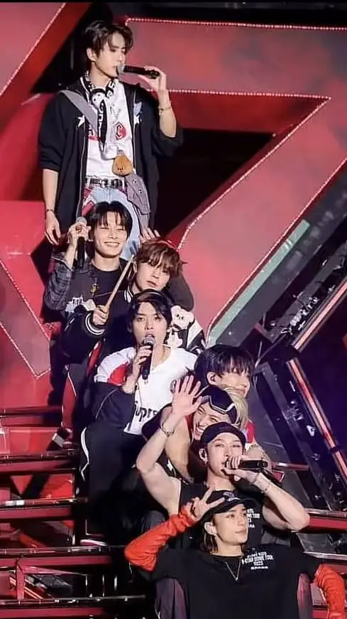 ai character: Stray Kids background