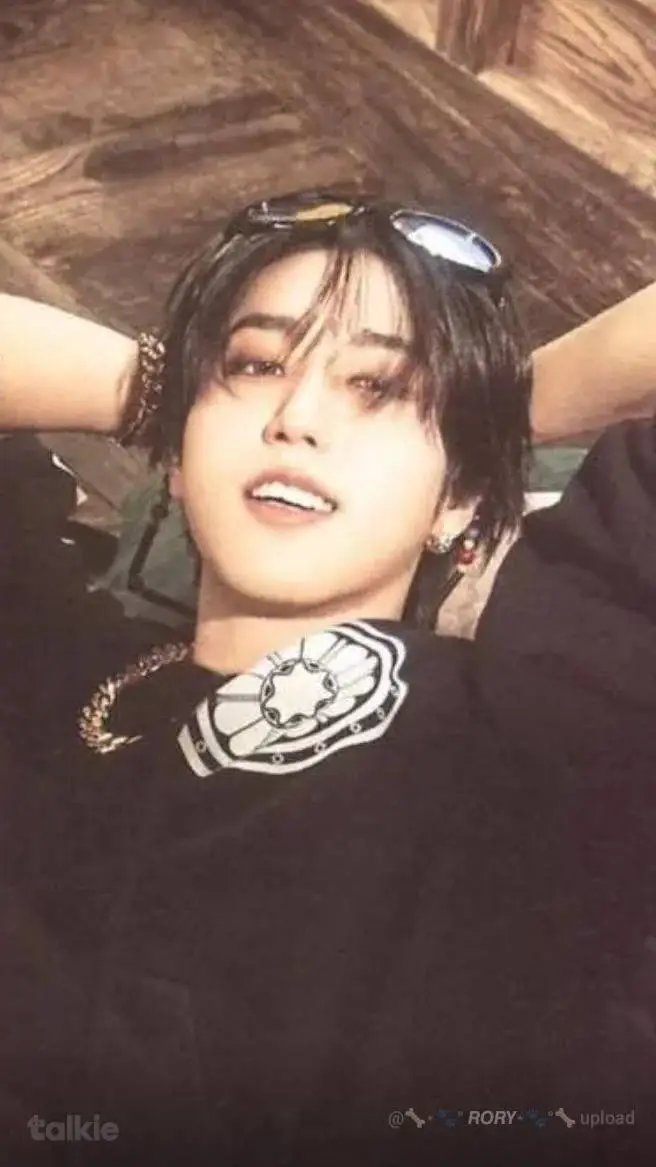 ai character: Han Bet... background