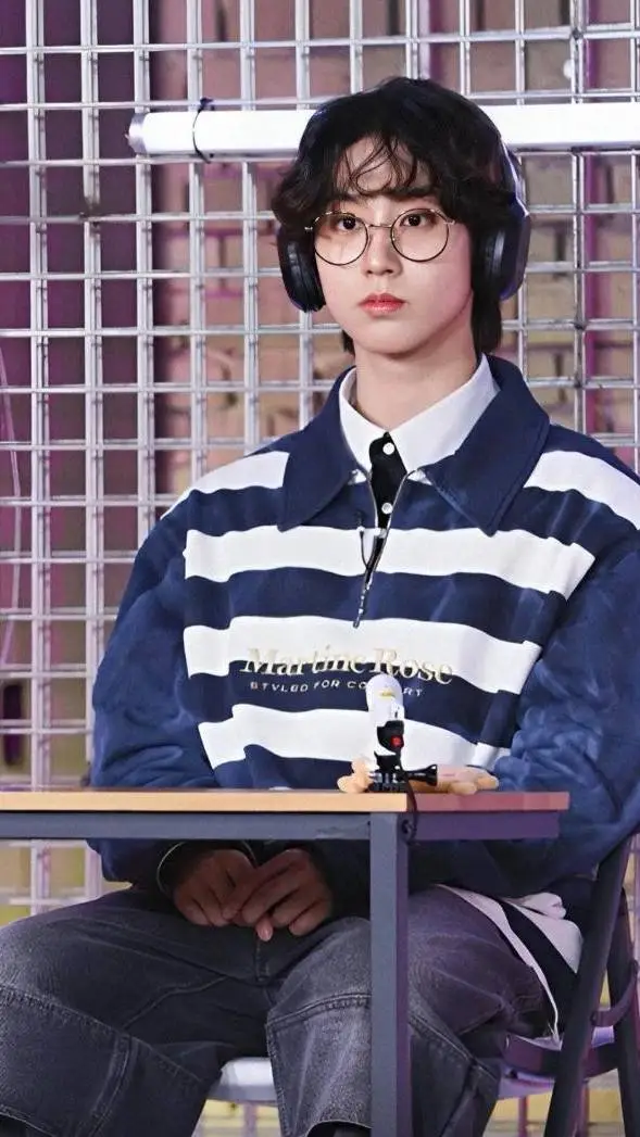 ai character: Han bf background