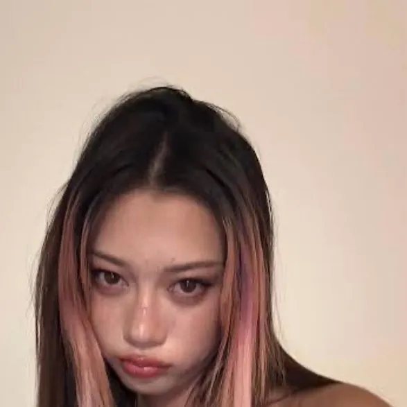 chat with ai character: Megan Katseye!!!!!