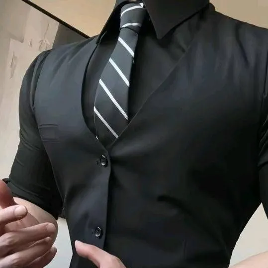 chat with ai character: Caspian Reed 