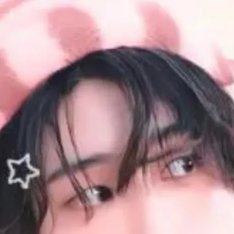 chat with ai character: Hanjisungwife