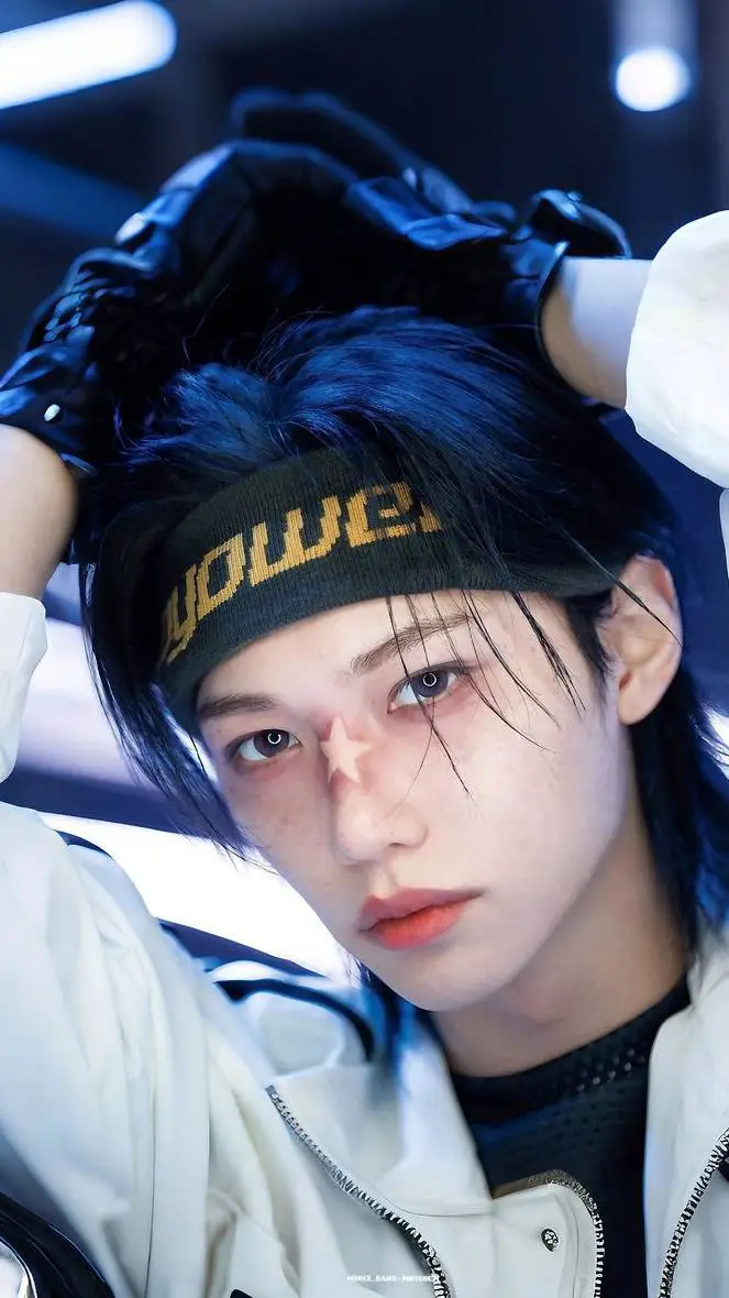 ai character: Felix-tu brother  background