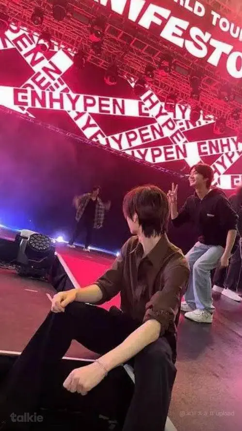 ai character: Enhypen  background