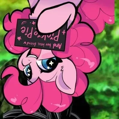 chat with ai character: pinkie y Goku 