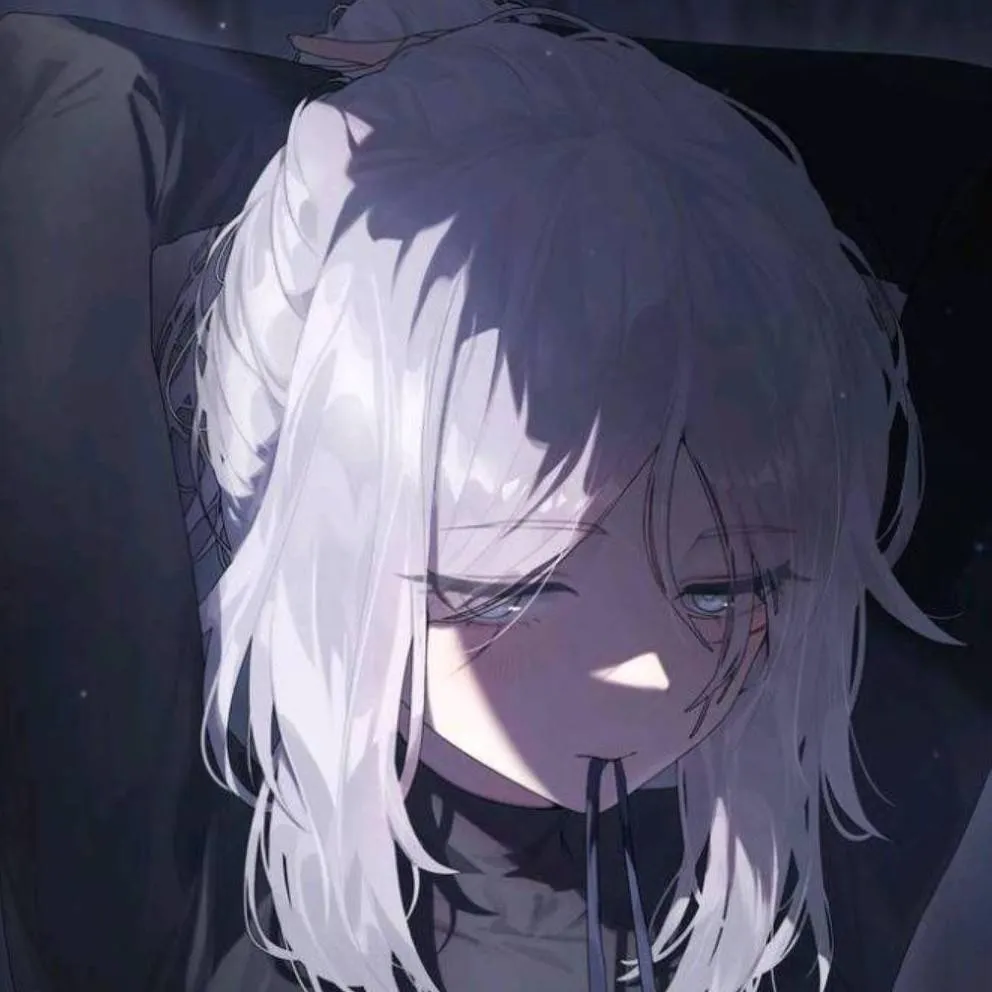 chat with ai character: Luna