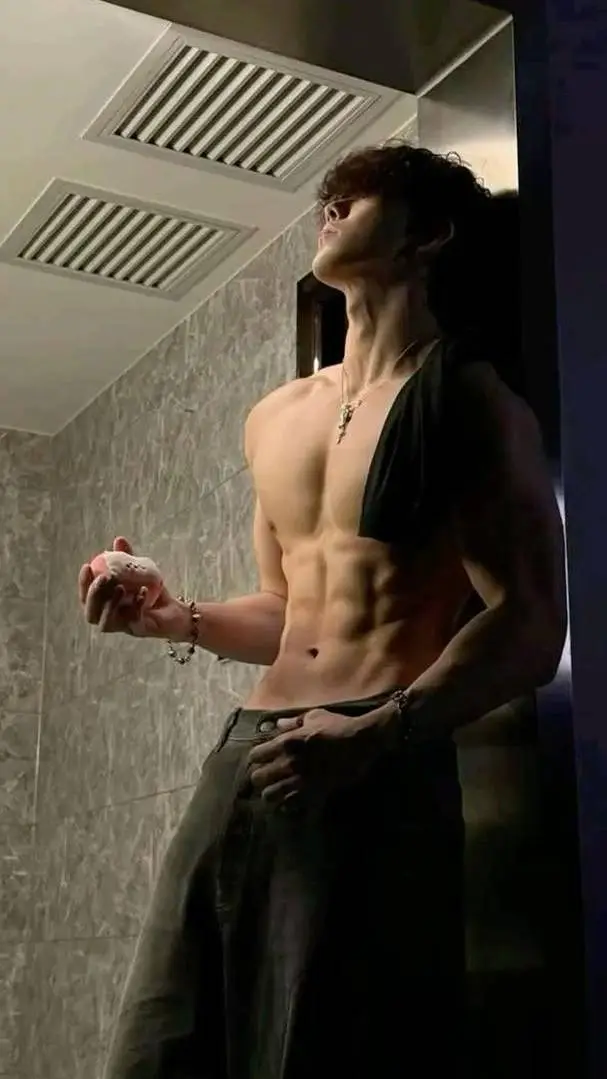 ai character: ~°•dan°•° background