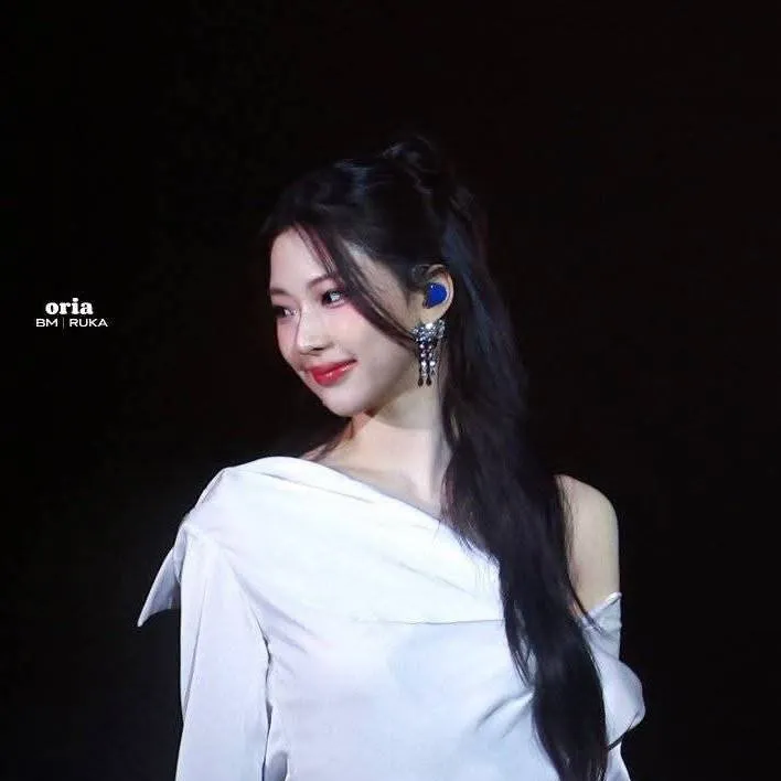 chat with ai character: Ruka