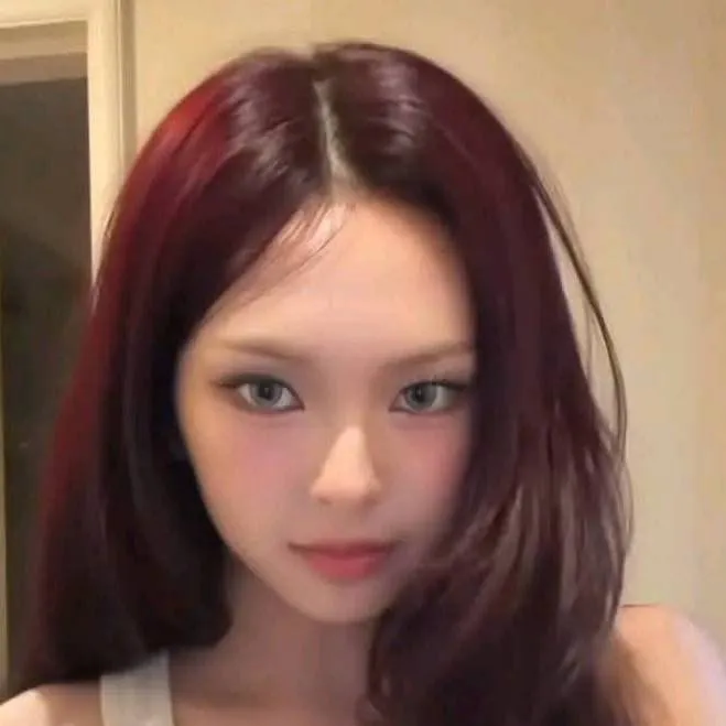 chat with ai character: Chiquita 