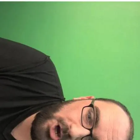 chat with ai character: Vsauce