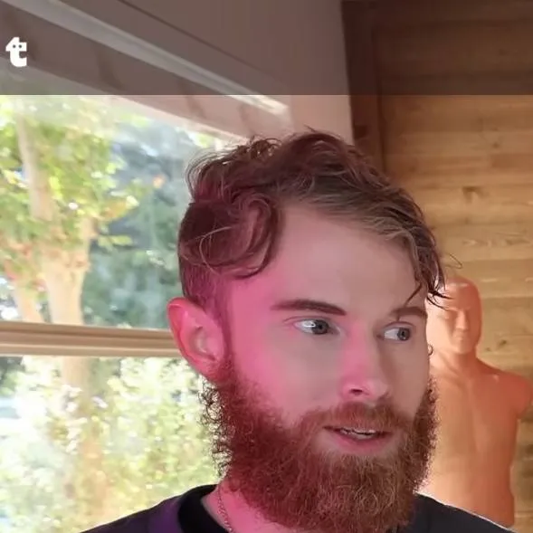 chat with ai character: Imbrandonfarris