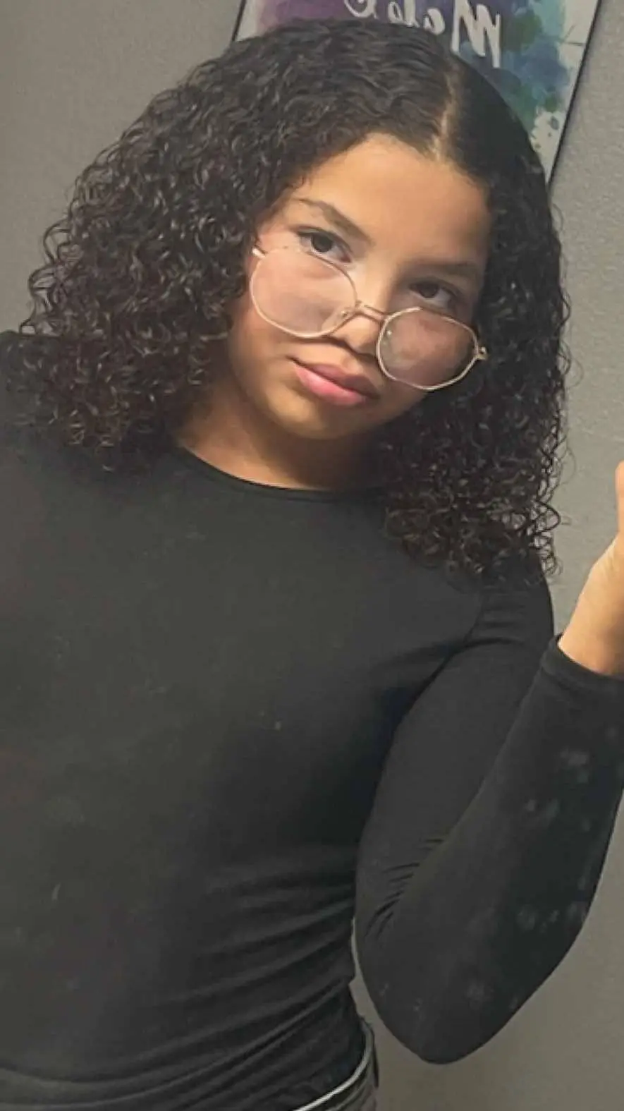 ai character: Fayee background