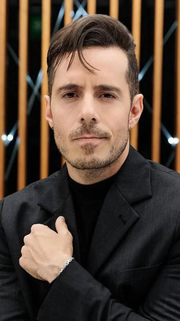 Talkie AI - Chat with José Madero 