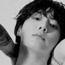 chat with ai character: Jeon Kookie