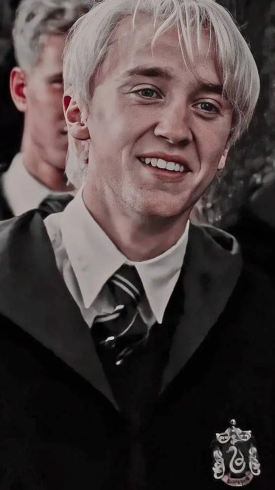 ai character: Draco malfoy  background