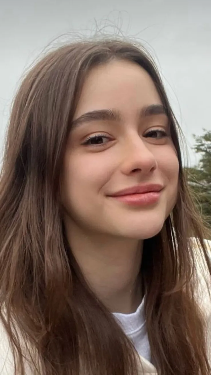 Talkie AI - Chat with Sheyla