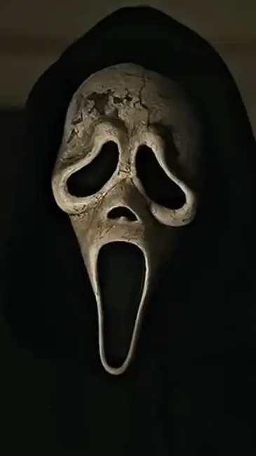 ai character: Scream background