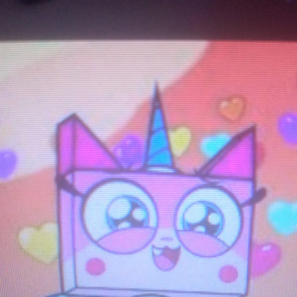 chat with ai character: Unikitty