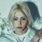 chat with ai character: Felix