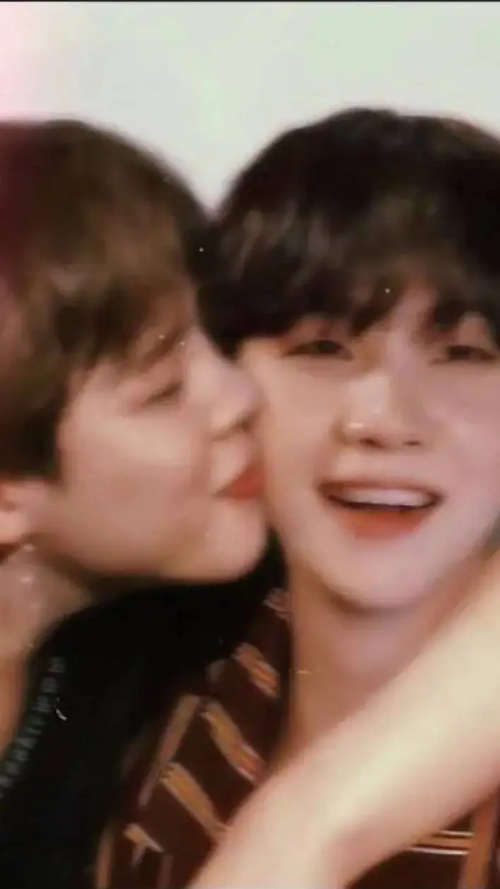 ai character: Yoongi  background