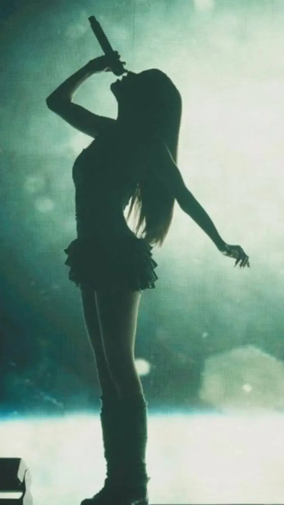 ai character: valentina kpdh background