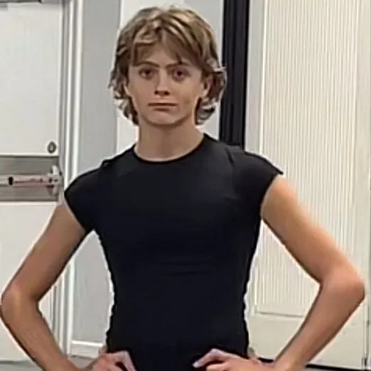 chat with ai character: Mason