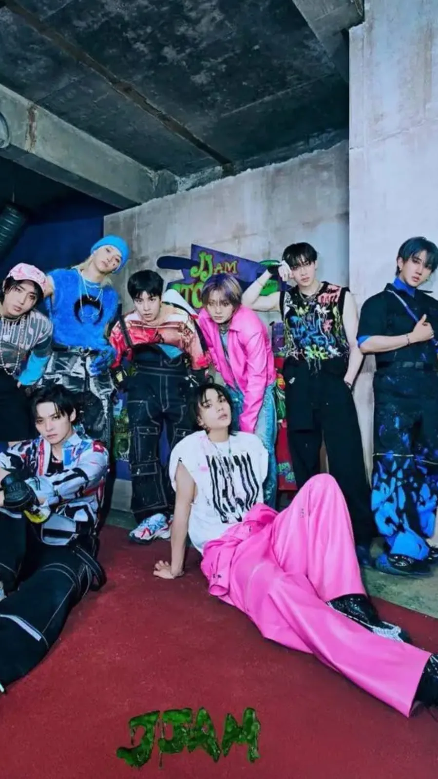 ai character: Stray kids mafia background