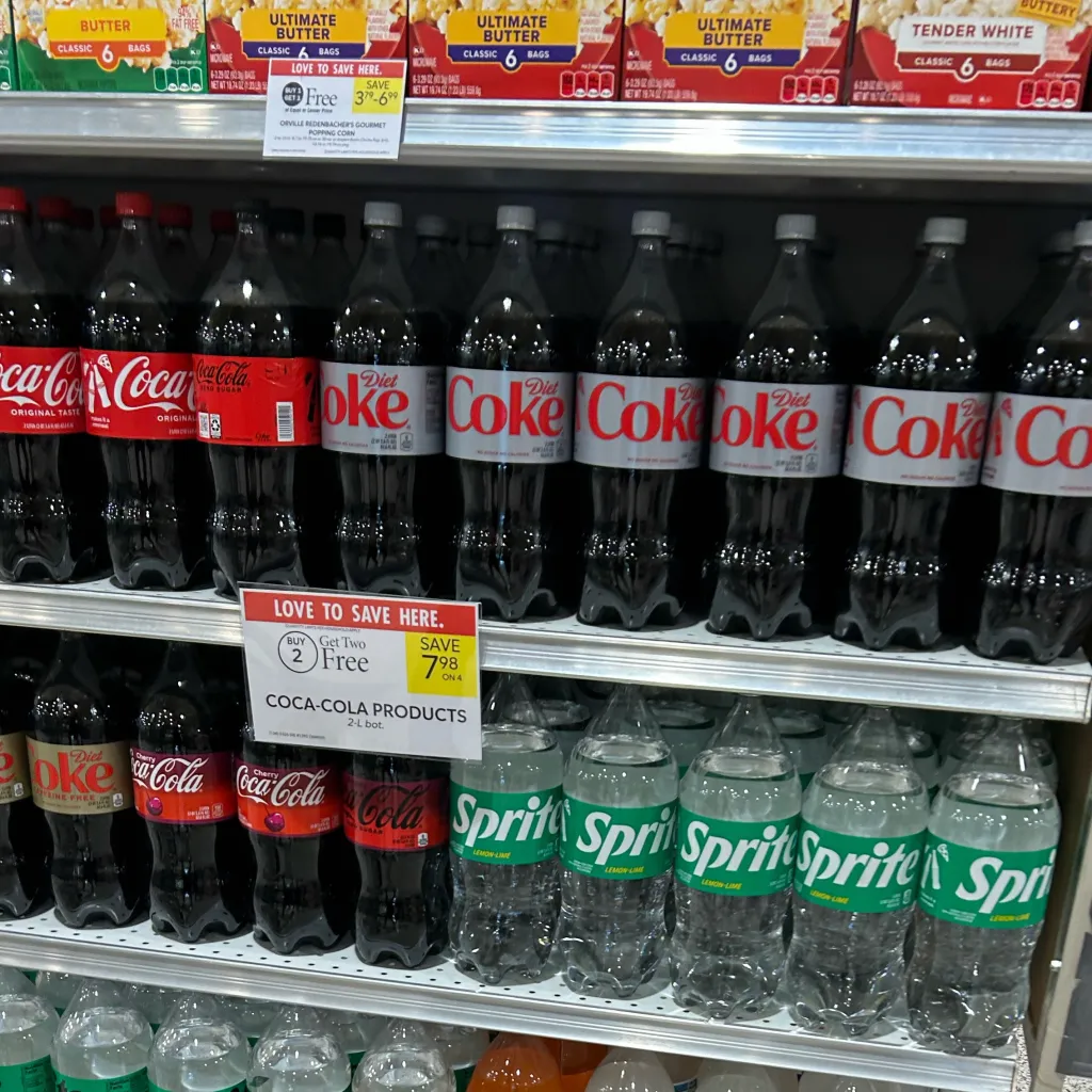 chat with ai character: All the world soda