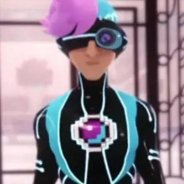 chat with ai character: pixelletor 