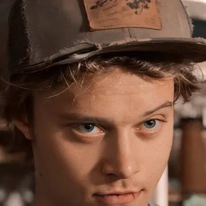 chat with ai character: Obxxxxx