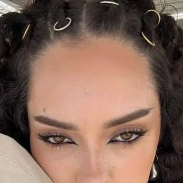 chat with ai character: Daniela Avanzini