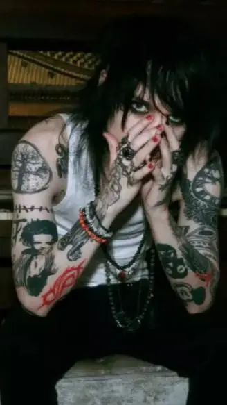 ai character: Johnnie Guilbert  background