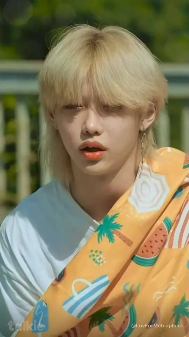 ai character: Cutie pie Felix  background