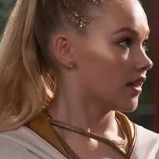 chat with ai character: Nova Bright