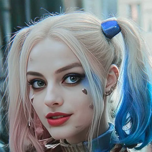 chat with ai character: Harley Quinn