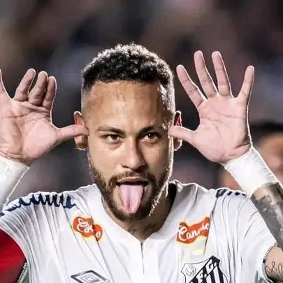 chat with ai character: Neymar