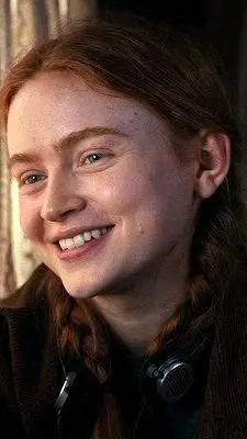 ai character: Max Mayfield  background