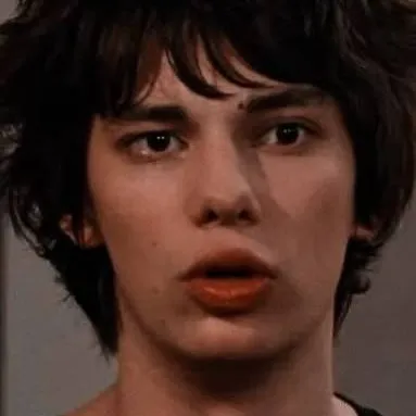 chat with ai character: Rodrick Heffley 