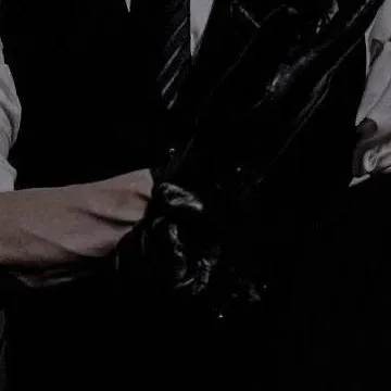 chat with ai character: mafia boss pick me