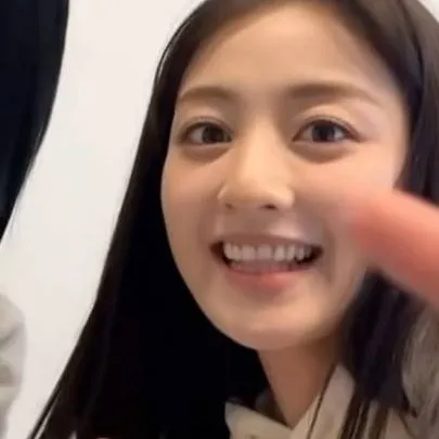 chat with ai character: Jihyo