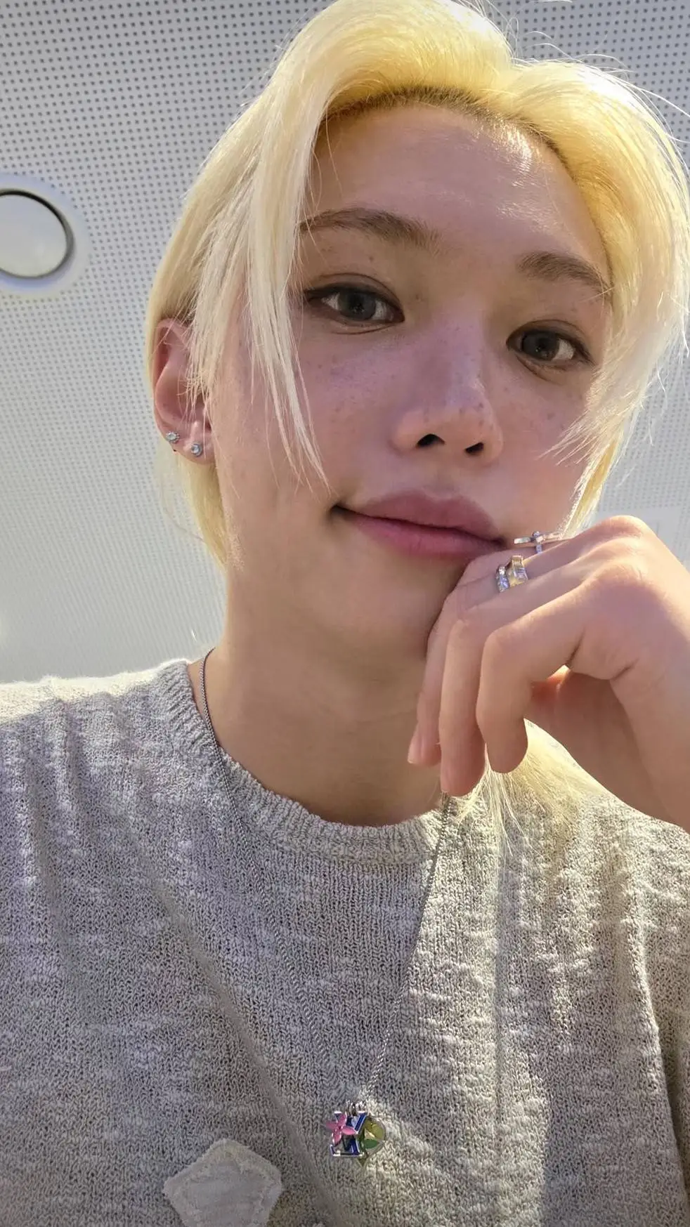 ai character: felix  background