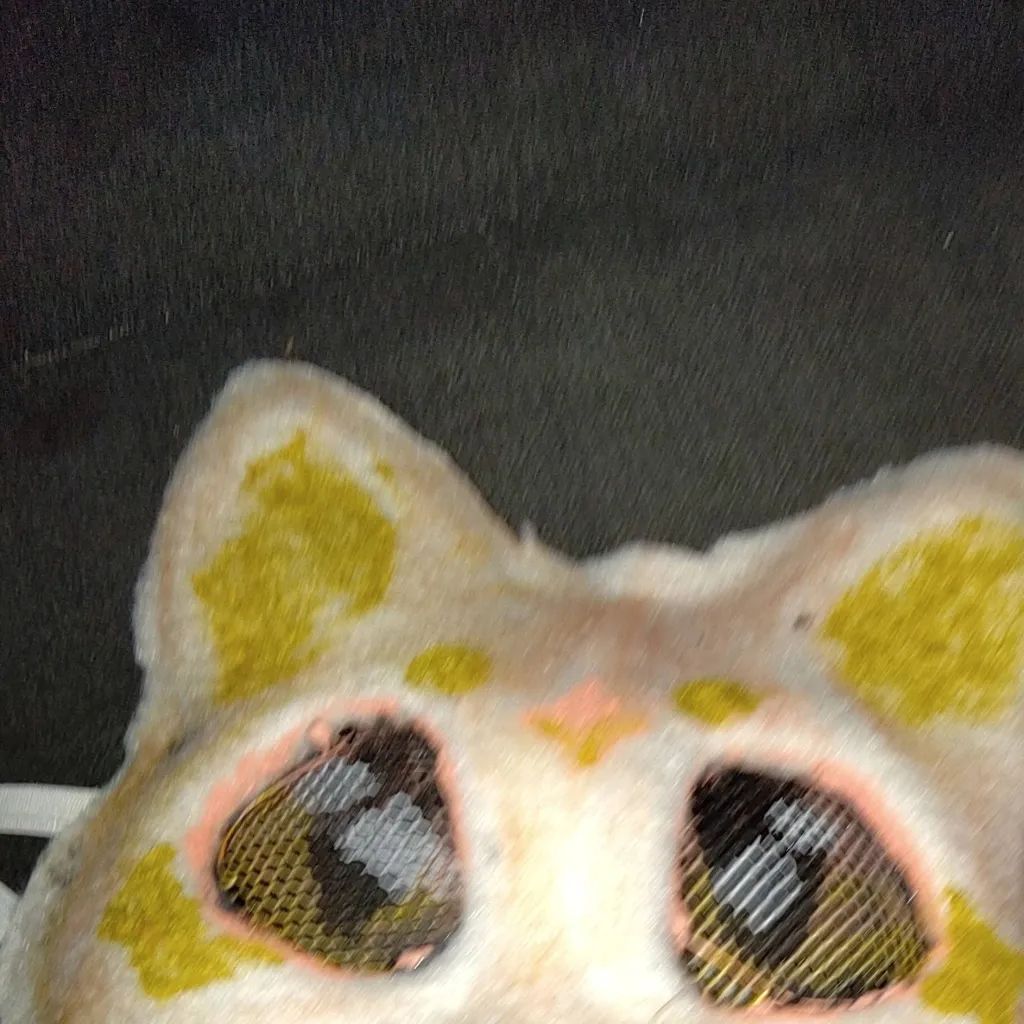 chat with ai character: Tilly