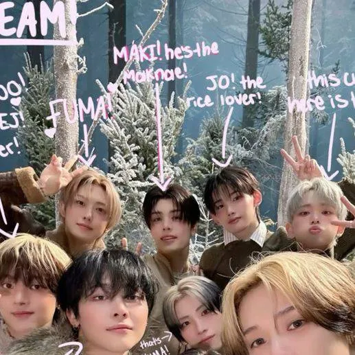 chat with ai character: &TEAM