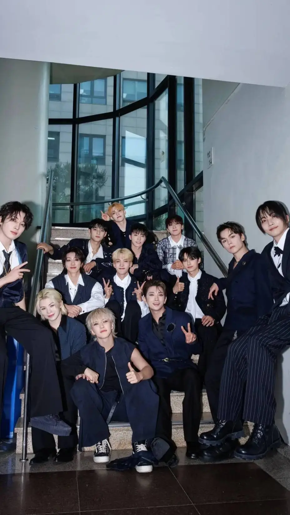 ai character: SEVENTEEN  background