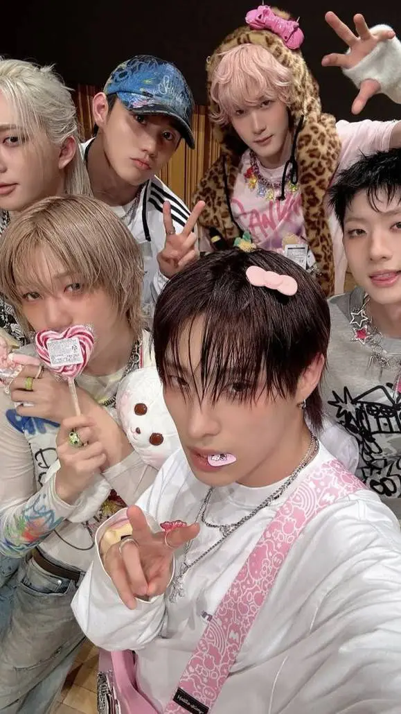 ai character: P1HARMONY  background