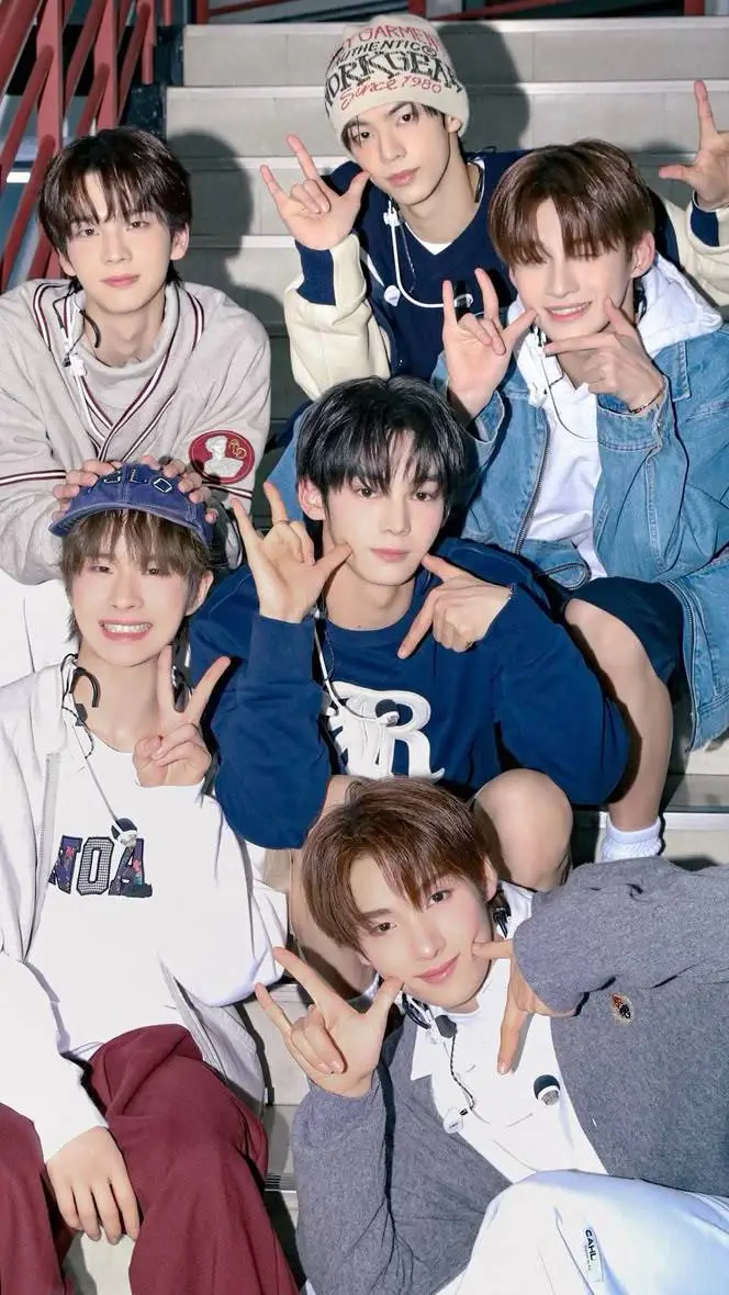 ai character: TWS  background