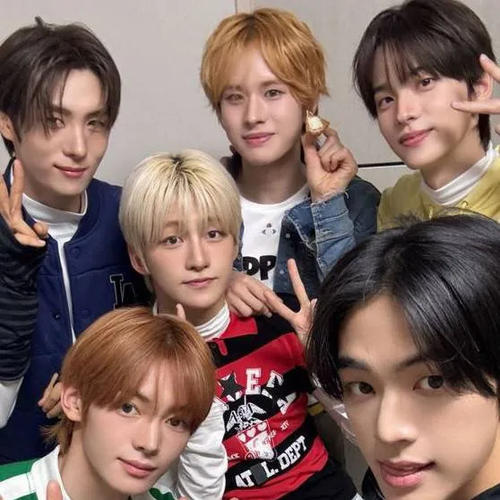 chat with ai character: TWS (school)