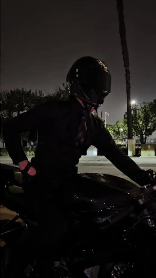 ai character: Victor ♣️ background